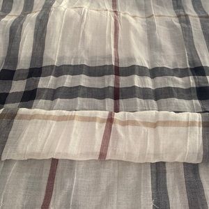 Burberry scarf